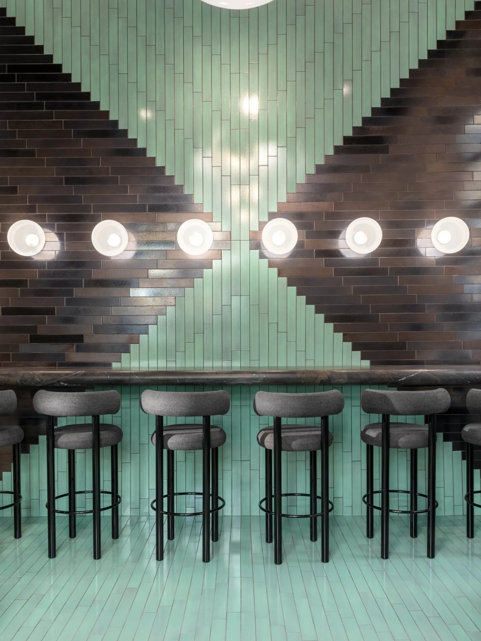 Tom Dixon Bar & Counter Stools*Fat Black Steel 75cm Bar Stool