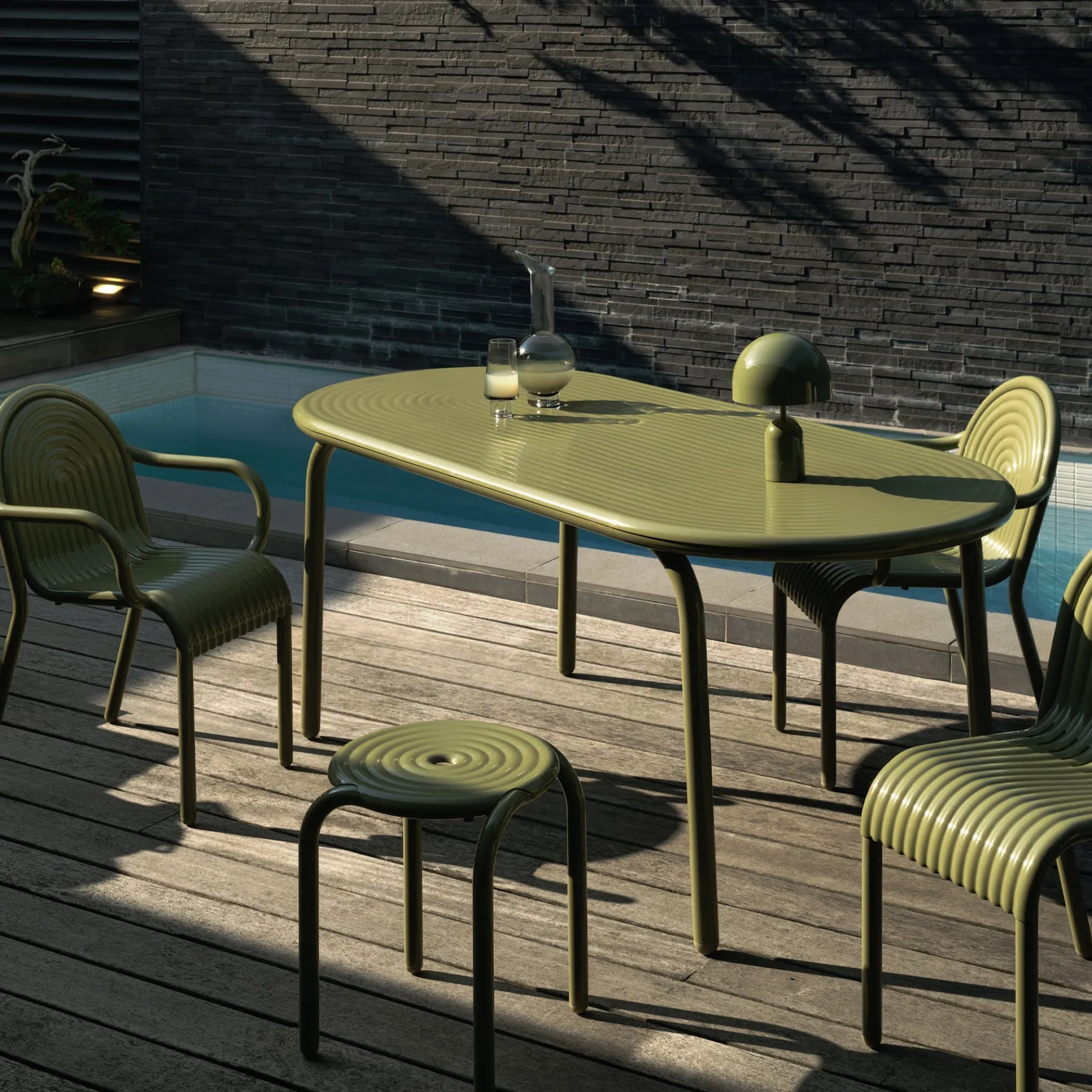Tom Dixon Outdoors*Groove Obround Table