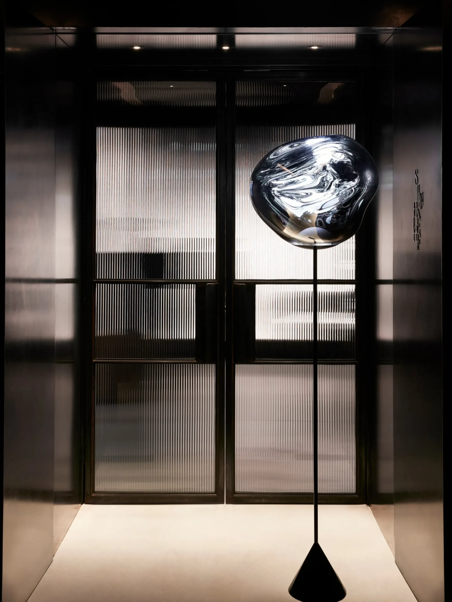 Tom Dixon Floor Lights*Melt Cone Slim Floor Light